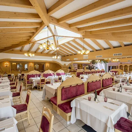 Rosa Otel Canazei