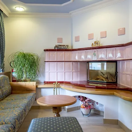 Rosa Otel