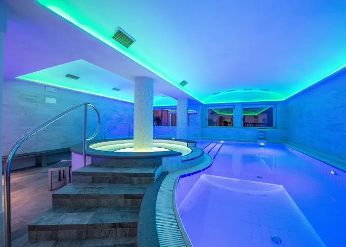 Rosa فندق كنازاي